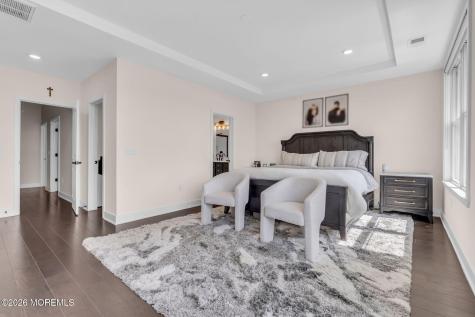 12 Raritan Cove Keyport NJ 07735