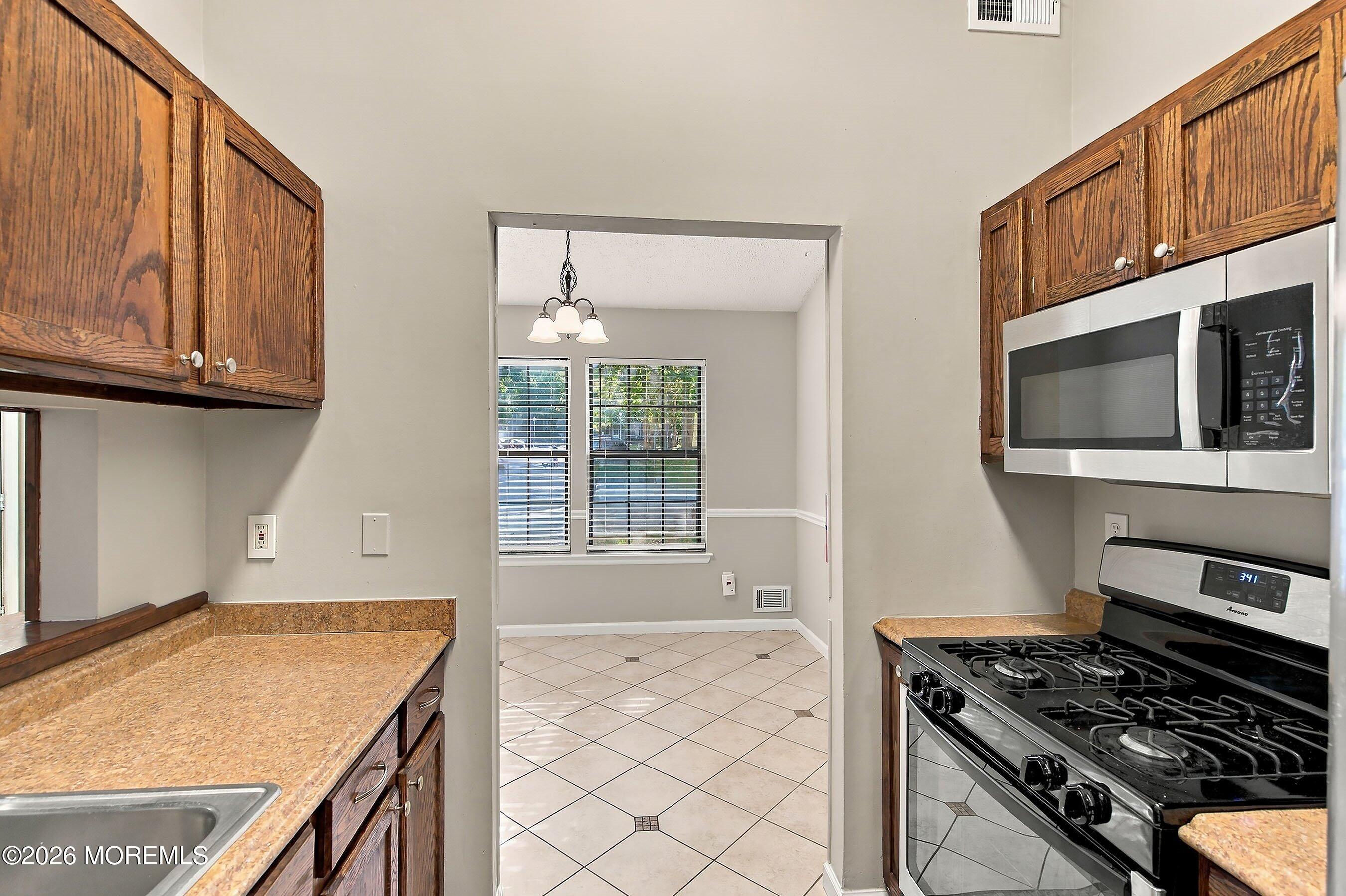 37 Azalea Circle Jackson NJ 08527