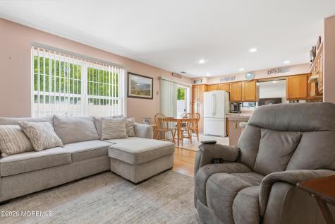 1905 Edwards Lane Toms River NJ 08753