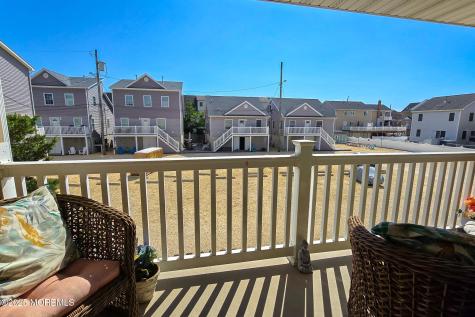 1820 Pennsylvania Avenue E Seaside Heights NJ 08751