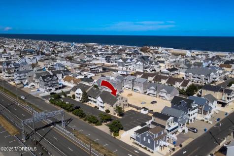 1820 Pennsylvania Avenue E Seaside Heights NJ 08751