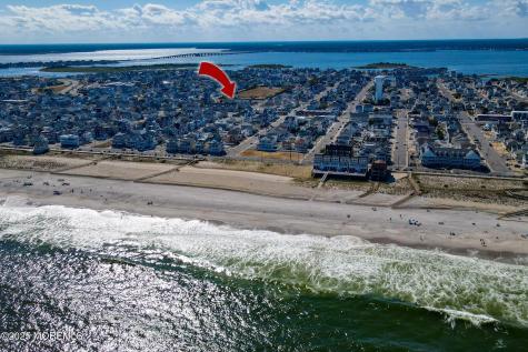 1820 Pennsylvania Avenue E Seaside Heights NJ 08751