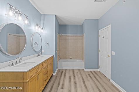 136 Mill Pond Way Eatontown NJ 07724