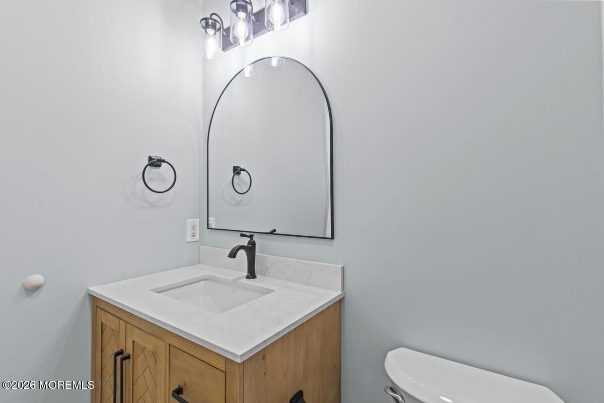 136 Mill Pond Way Eatontown NJ 07724