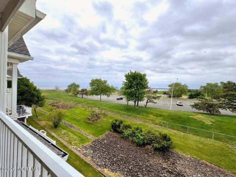 68 S Shore Drive South Amboy NJ 08879