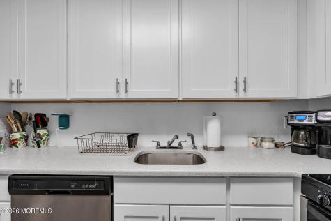 84 Azalea Circle Jackson NJ 08527