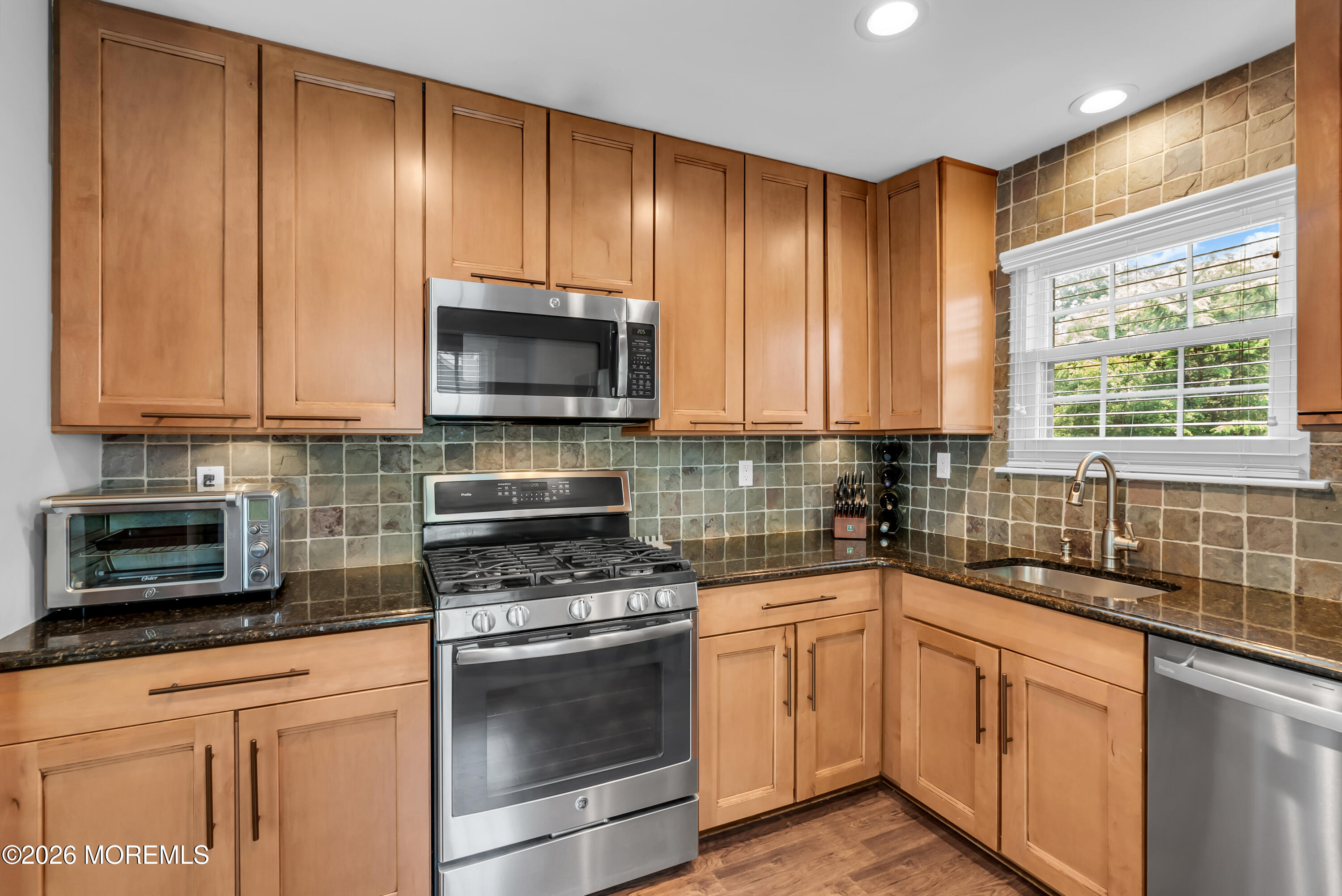 157 Foxhill Court Aberdeen NJ 07747