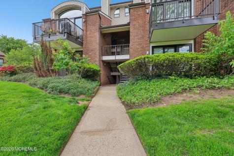1 Peabody Court Teaneck NJ 07666
