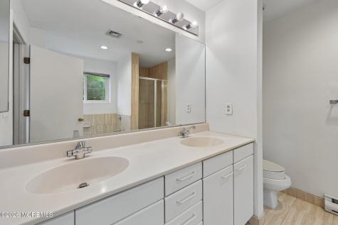 1 Peabody Court Teaneck NJ 07666