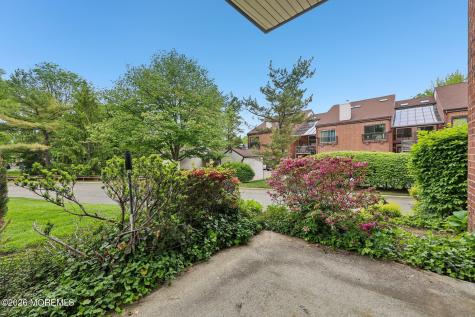 1 Peabody Court Teaneck NJ 07666
