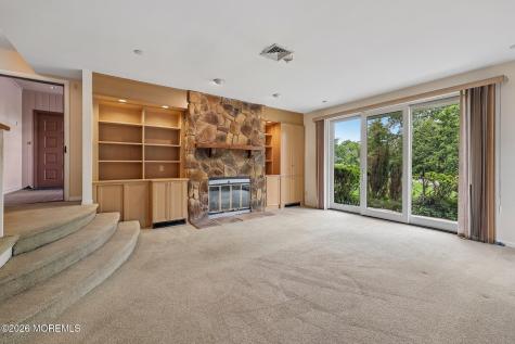 1 Peabody Court Teaneck NJ 07666