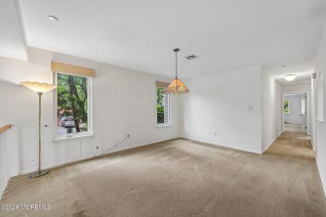 1 Peabody Court Teaneck NJ 07666