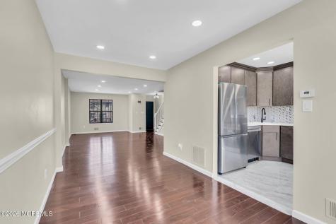 53 Heritage Lane Fords NJ 08863