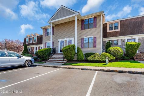 53 Heritage Lane Fords NJ 08863
