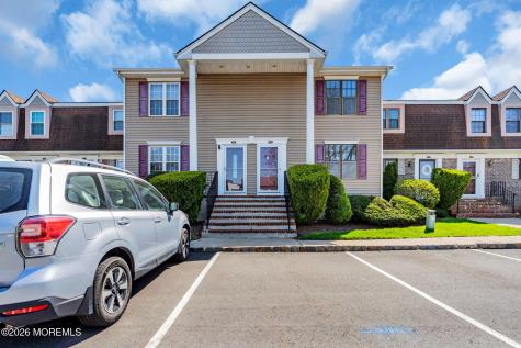 53 Heritage Lane Fords NJ 08863