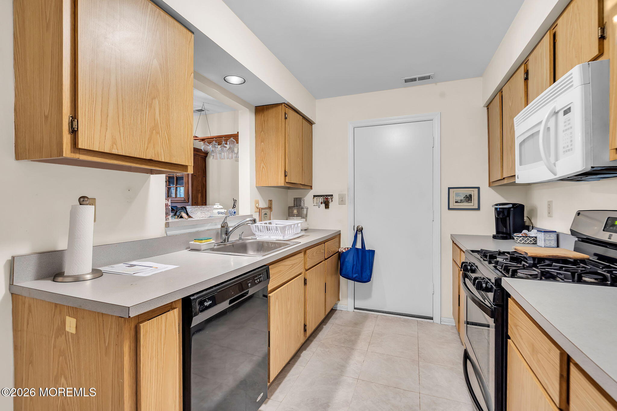 27 Racquet Road Wall NJ 07719