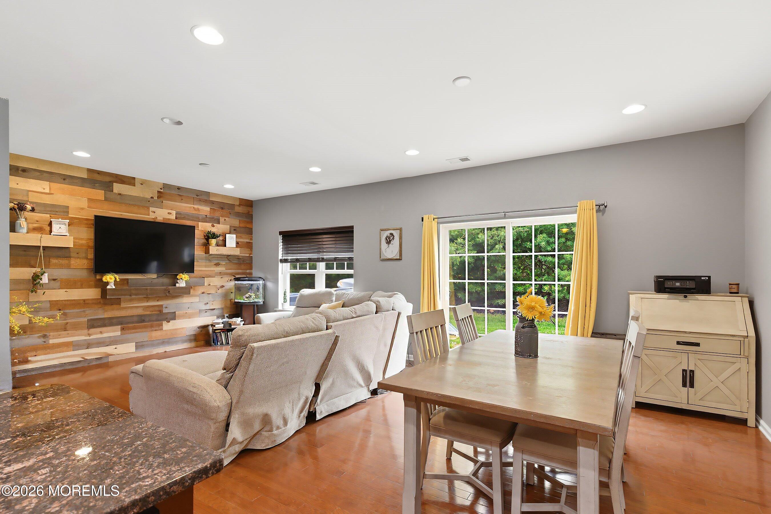 17 Arden Drive Manchester NJ 08759