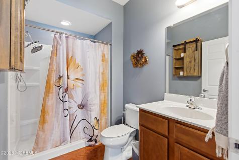 17 Arden Drive Manchester NJ 08759