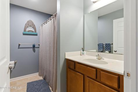 17 Arden Drive Manchester NJ 08759