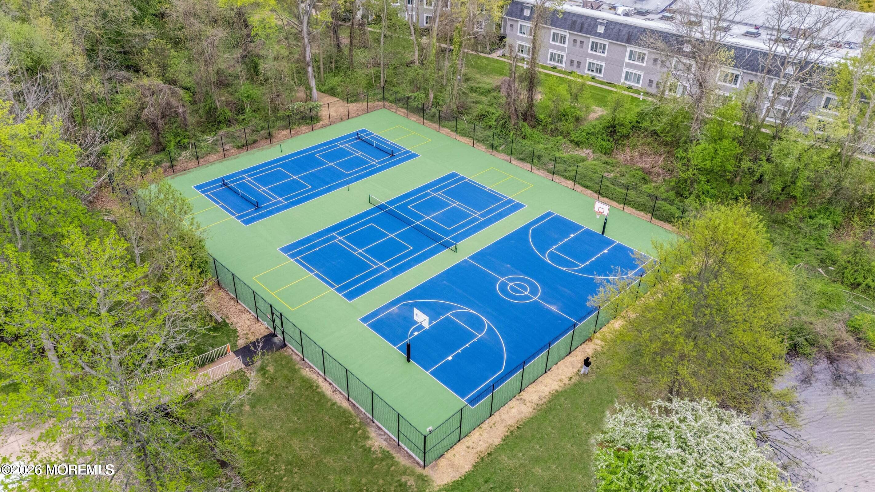 9 Gloria Court Tinton Falls NJ 07724