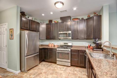 10 Arden Drive Manchester NJ 08759