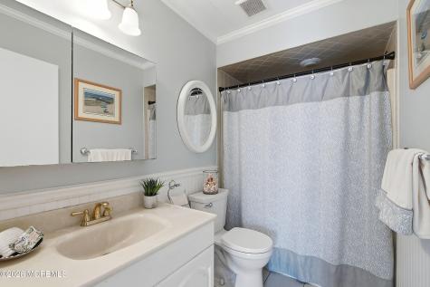 221 Lareine Avenue Bradley Beach NJ 07720