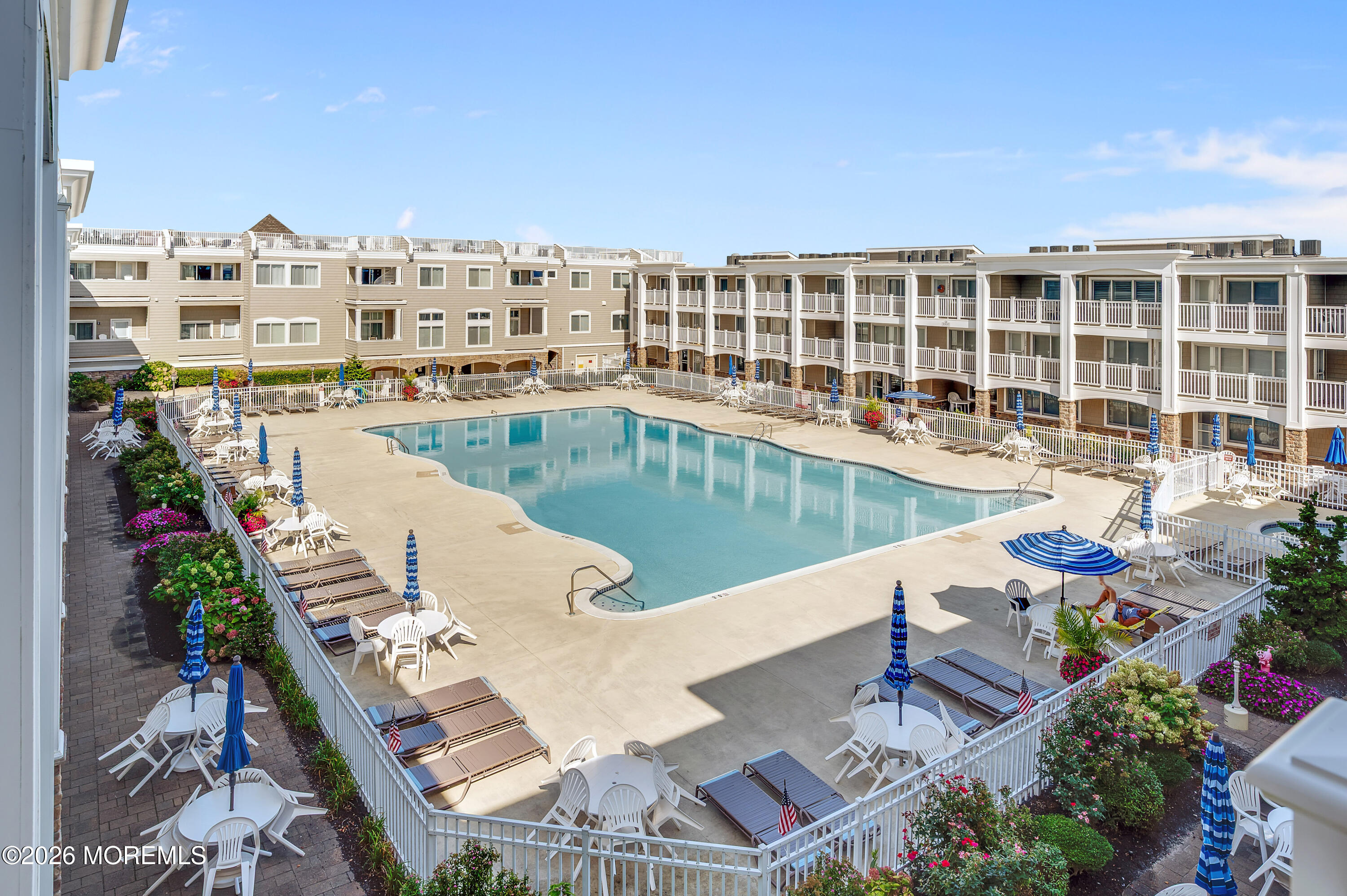 438 N New Jersey 35 Mantoloking NJ 08738