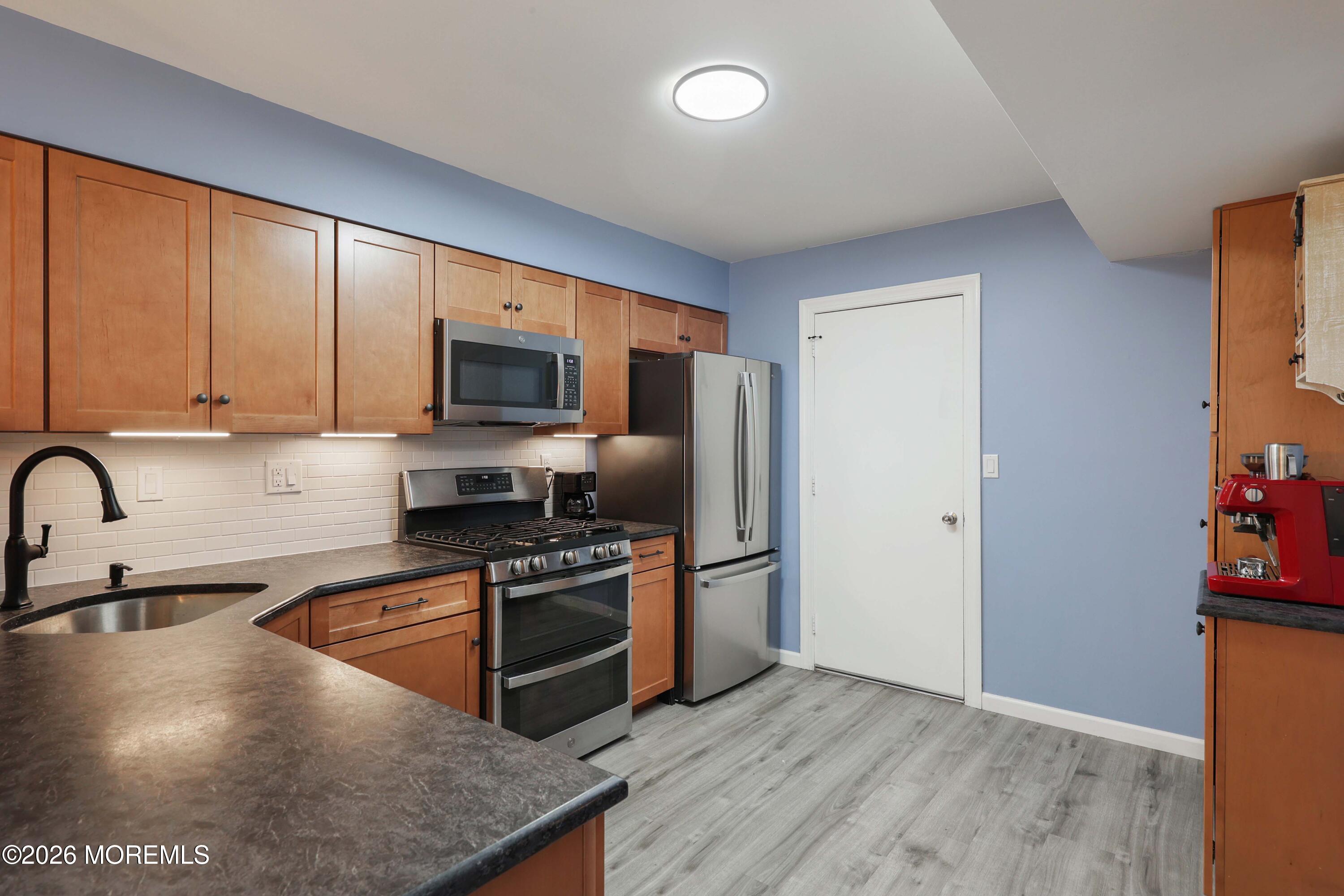 71 Malibu Drive Eatontown NJ 07724