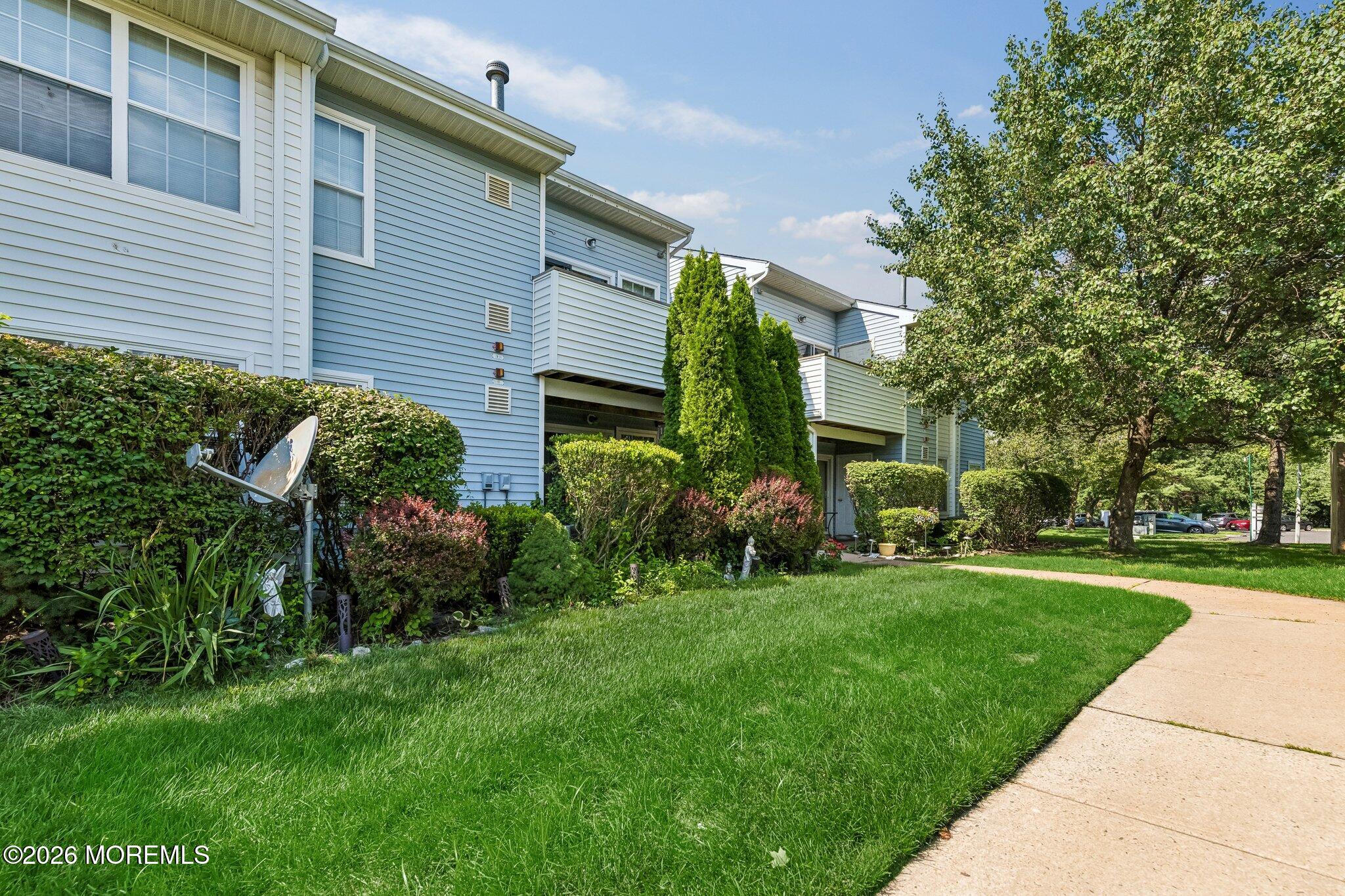 21 Jockey Lane Tinton Falls NJ 07753
