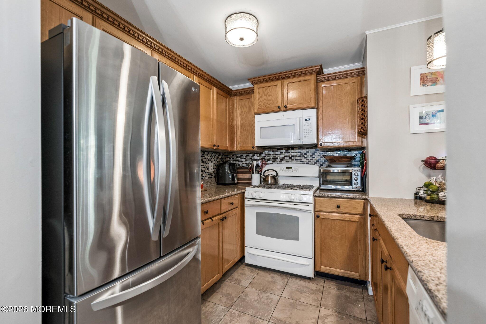 21 Jockey Lane Tinton Falls NJ 07753