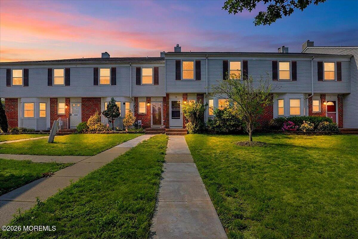 10 Begonia Court Sayreville NJ 08872