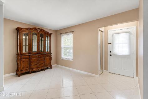 204 Larkspur Lane Jackson NJ 08527