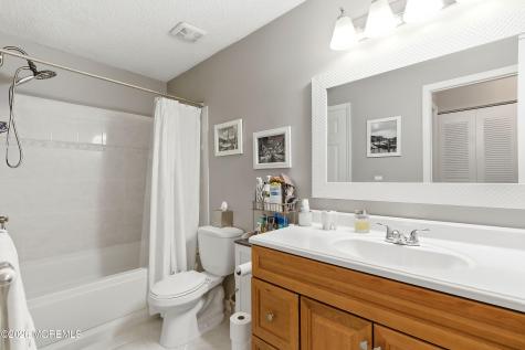 204 Larkspur Lane Jackson NJ 08527