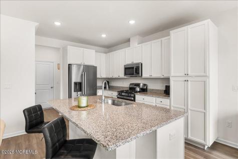 513 Fremont Drive Manalapan NJ 07726