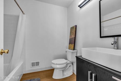 9 Beacon Court Holmdel NJ 07733