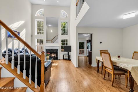 9 Beacon Court Holmdel NJ 07733