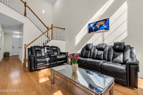 9 Beacon Court Holmdel NJ 07733
