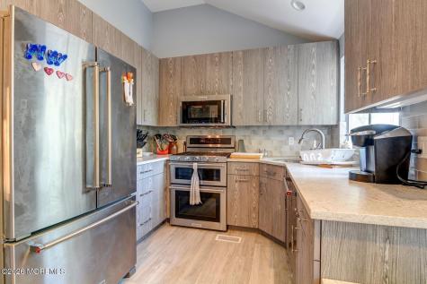 33 Maple Lane Brielle NJ 08730