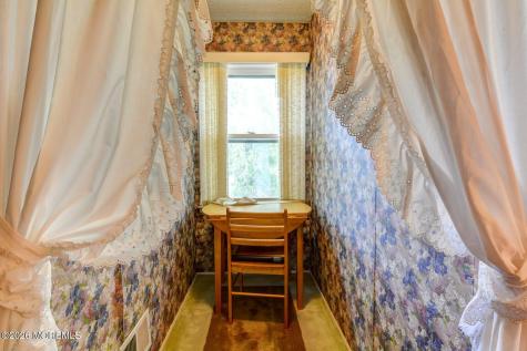 33 Maple Lane Brielle NJ 08730