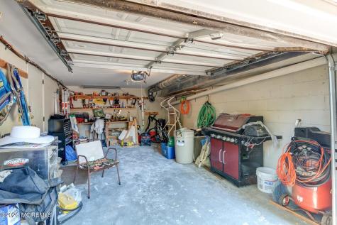 33 Maple Lane Brielle NJ 08730