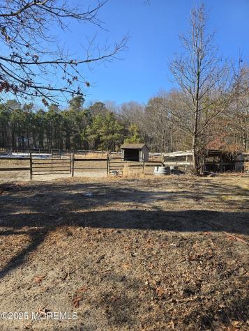16 Hidden Pines Drive Millstone NJ 08510