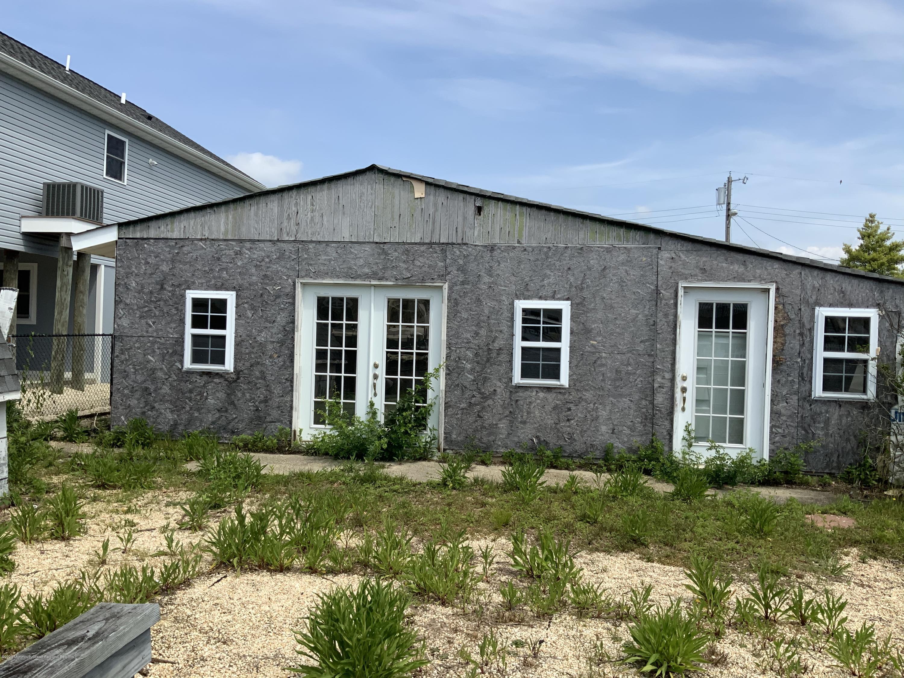 33 W Dory Drive Little Egg Harbor NJ 08087