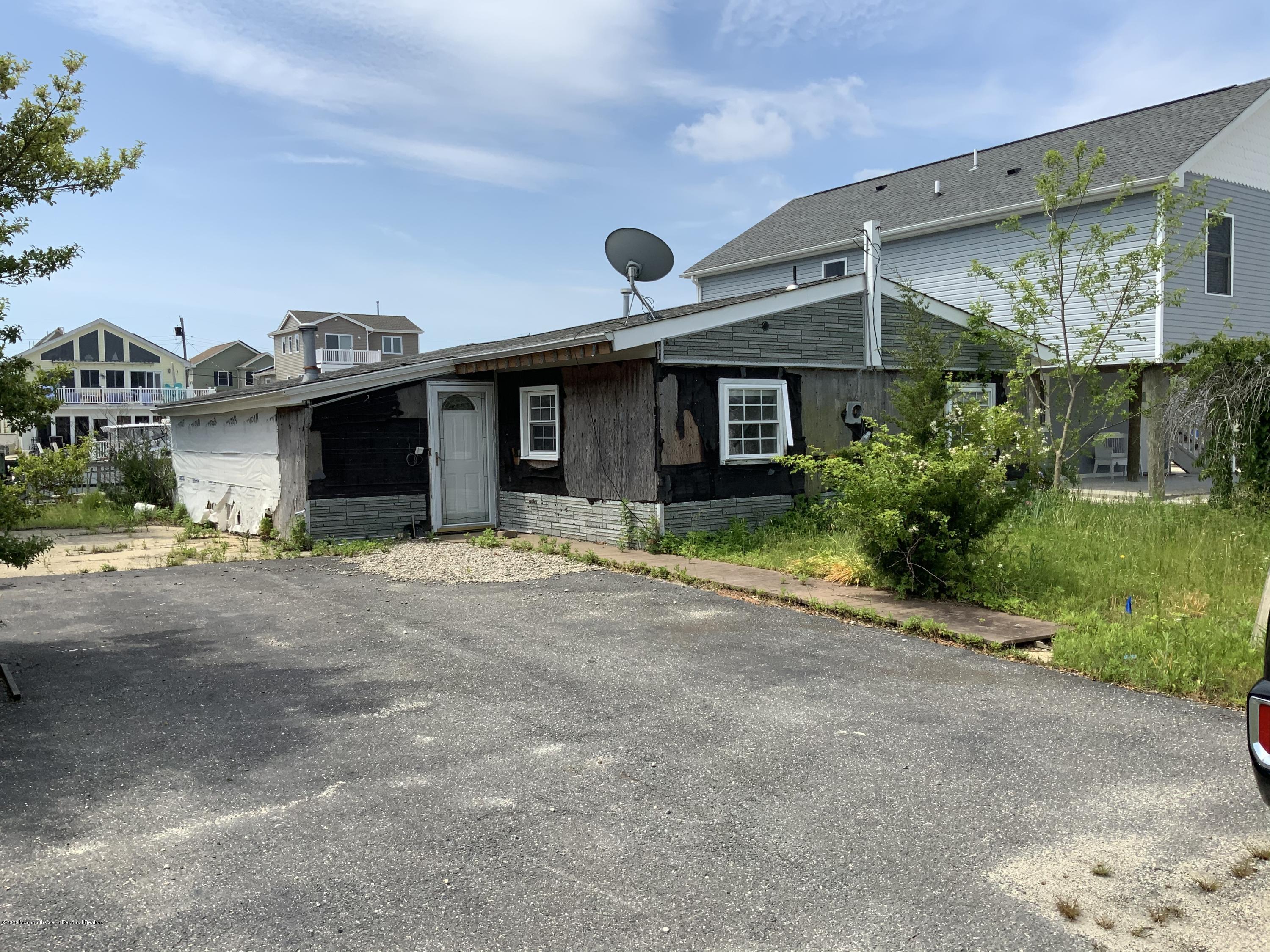 33 W Dory Drive Little Egg Harbor NJ 08087
