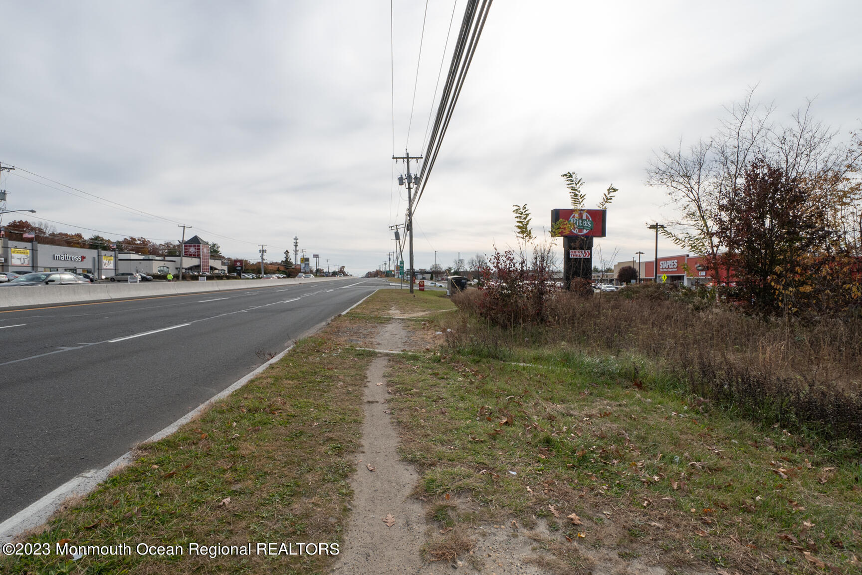 9 Us 9 Howell NJ 07728