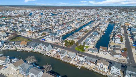 3 Linda Road Manahawkin NJ 08050