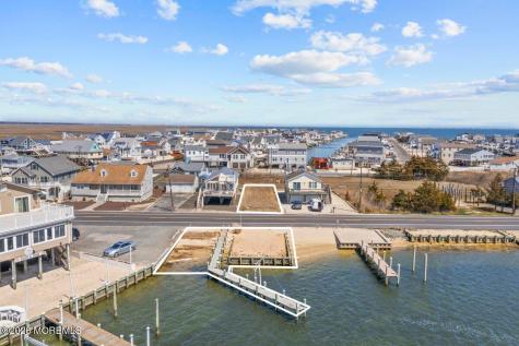 1119 S Green Street Tuckerton NJ 08087