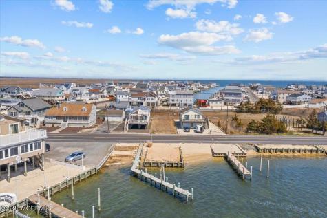 1119 S Green Street Tuckerton NJ 08087