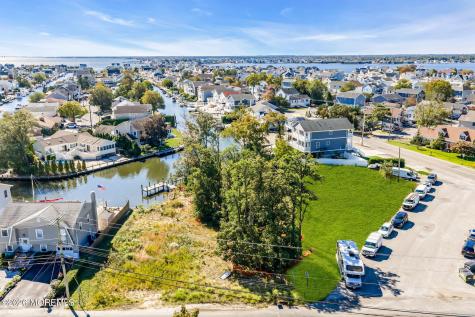 3 Shore Acres Plaza Brick NJ 08723