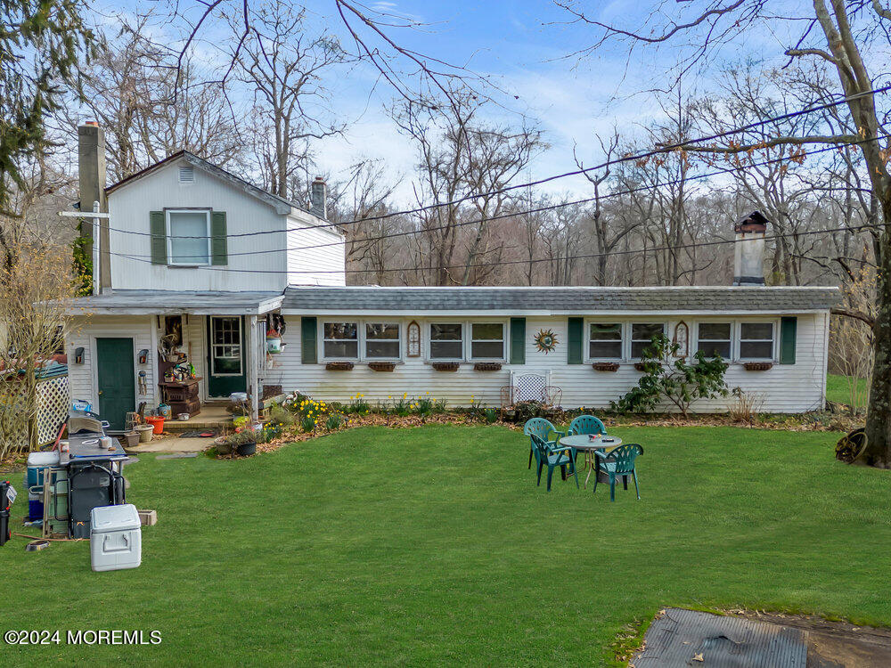 85 Victory Road Howell NJ 07731