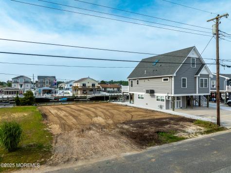 109 E Sail Drive Little Egg Harbor NJ 08087